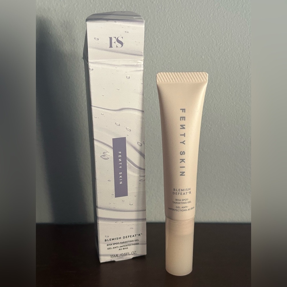 Fenty Skin Blemish Defeat'r BHA Spot Targeting Gel